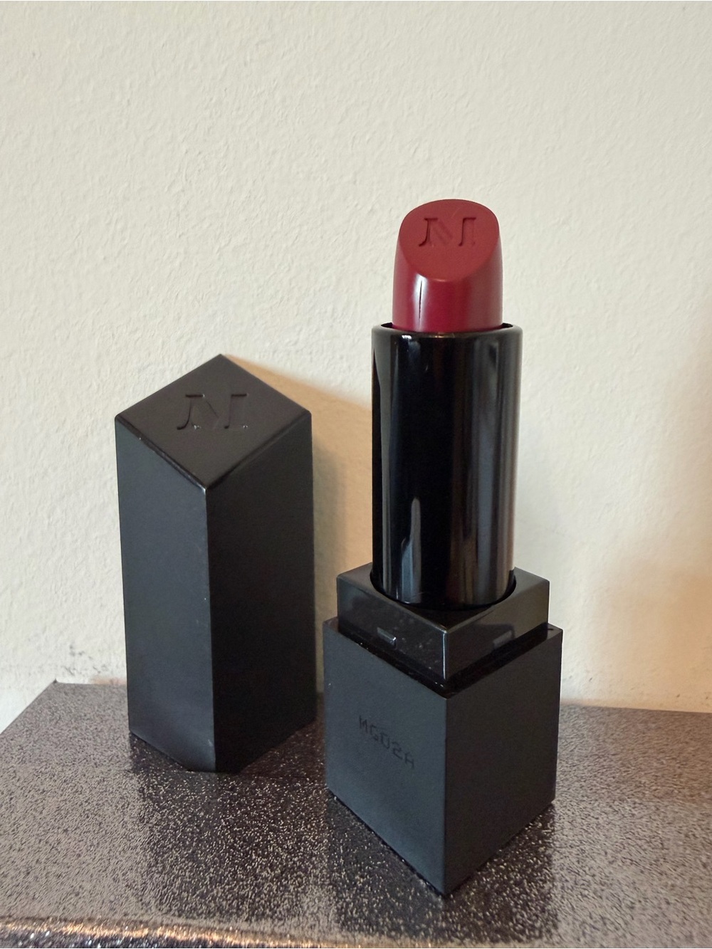 Morphe cream lipstick Main Squeeze 0.12pz